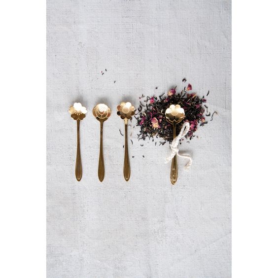 Stainless Steel Flower Shaped Spoon Set